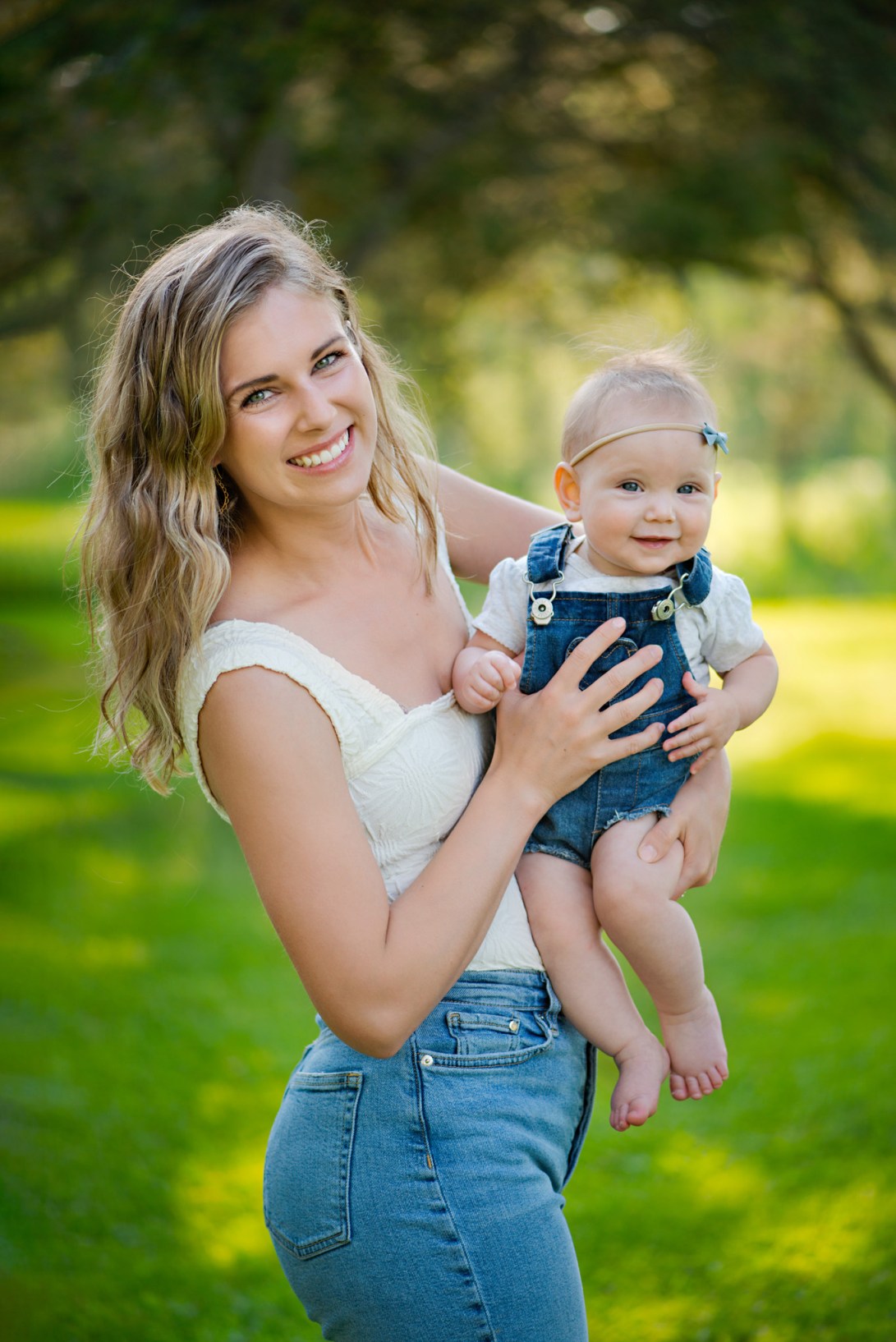 004_FamilyPhotoshootSneaks