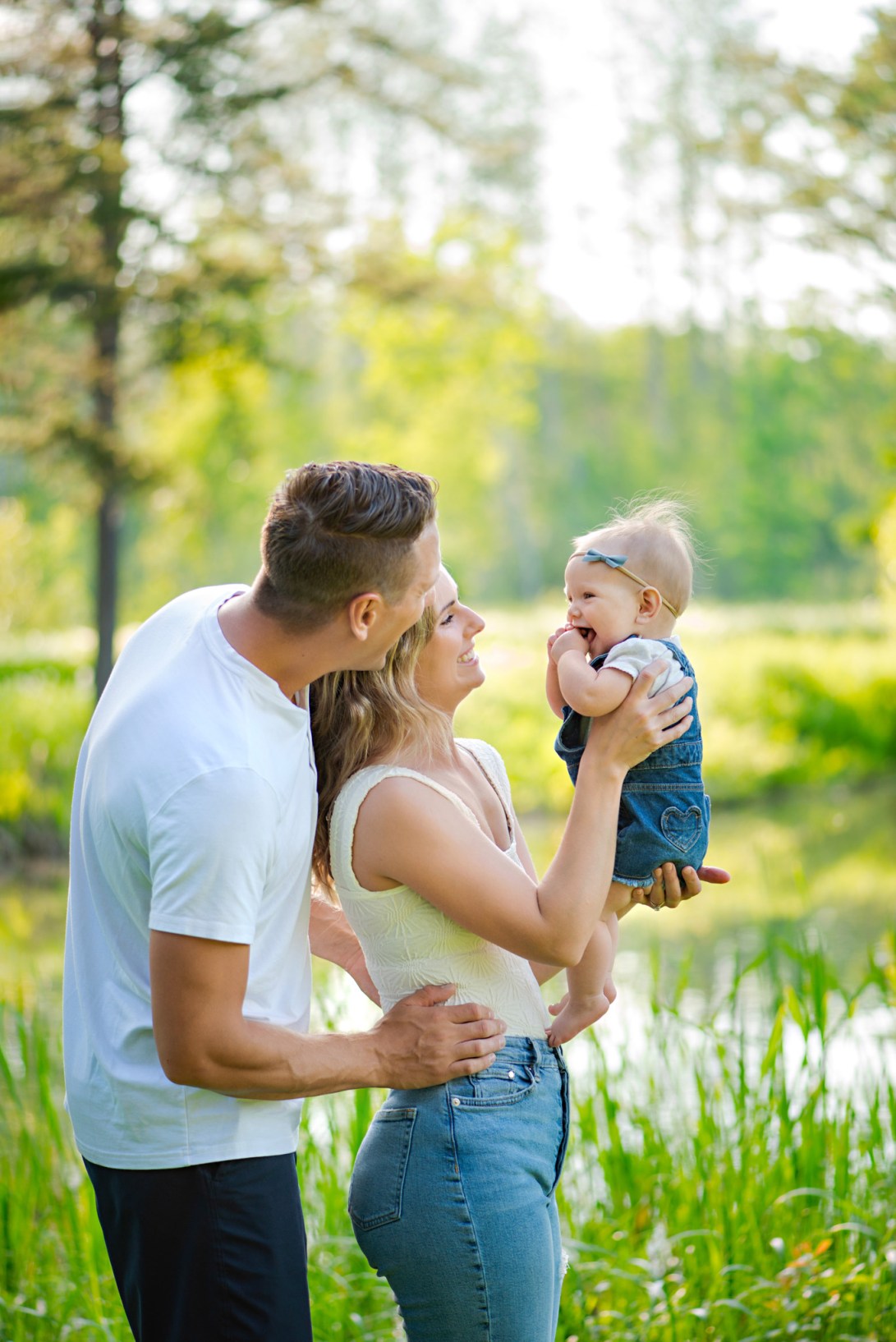 006_FamilyPhotoshootSneaks