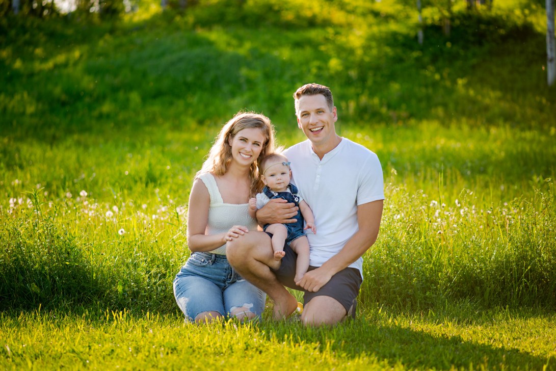 009_FamilyPhotoshootSneaks